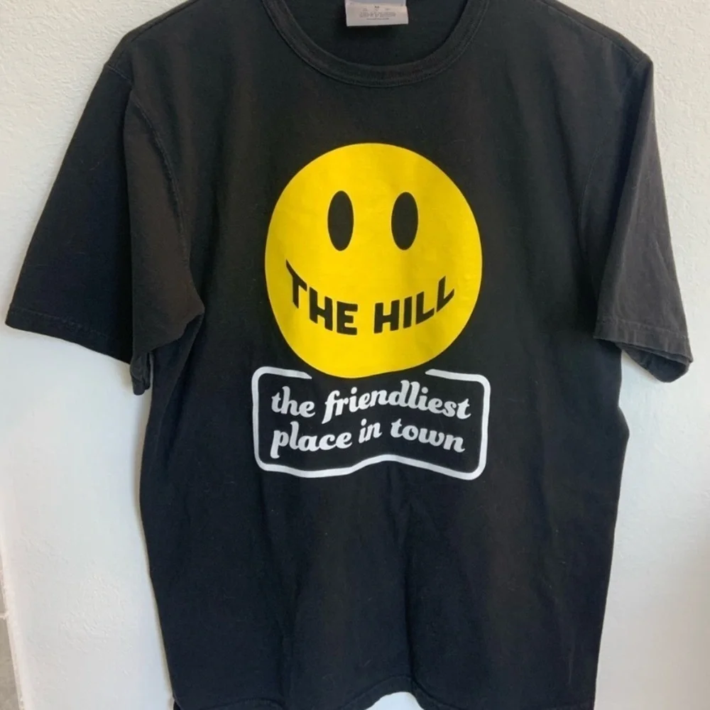 Champion Tee - Picture 8 of 9